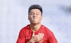 人民日?qǐng)?bào)關(guān)注國(guó)足表現(xiàn)：熱情帶動(dòng)中國(guó)足球復(fù)興(人民網(wǎng) 國(guó)足)