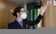 動(dòng)車組列車上吸煙頻發(fā)(動(dòng)車車廂吸煙)